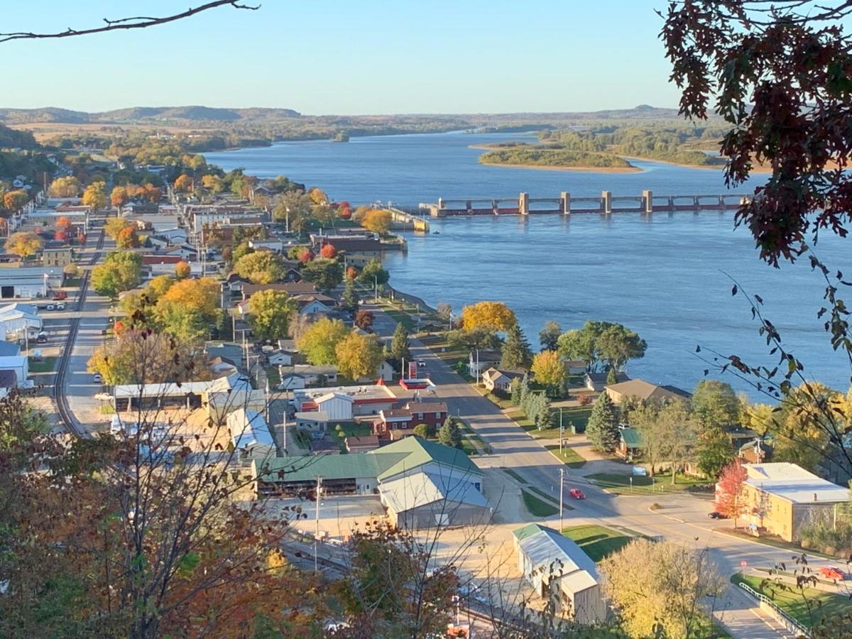 Mississippi River Cabin Bellevue Экстерьер фото